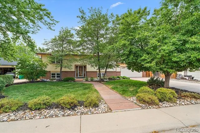 967 Mountain View Drive Castle Rock, CO 80104