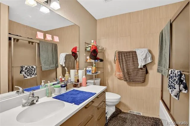 5067 Crystal Way Denver, CO 80239