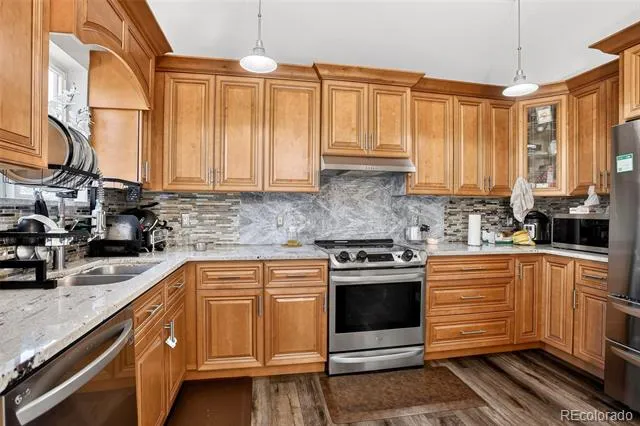 5067 Crystal Way Denver, CO 80239