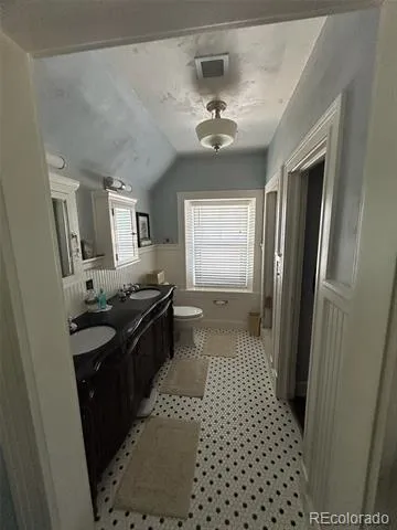 409 W Vinson Street Holly, CO 81047