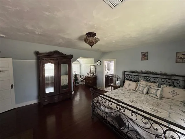 409 W Vinson Street Holly, CO 81047