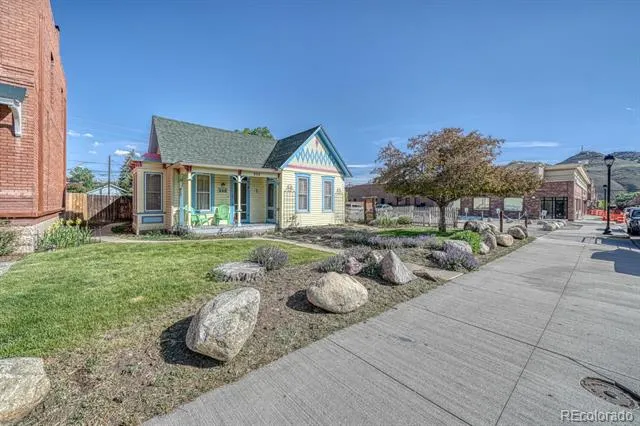 332 F STREET Salida, CO 81201