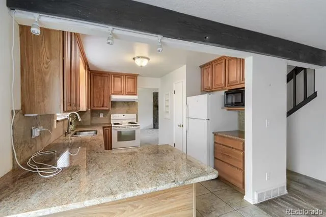 9047 E Chenango Avenue Greenwood Village, CO 80111