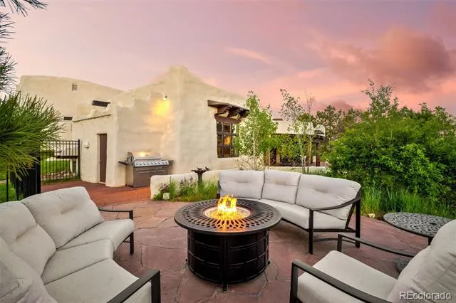 3885 Wapiti Way Colorado Springs, CO 80908