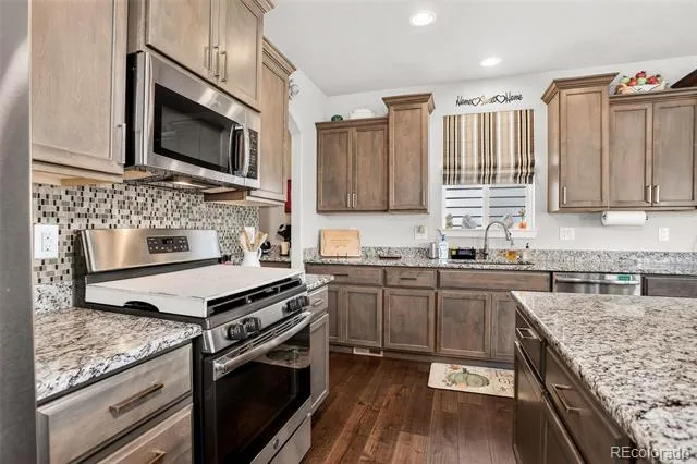 307 Mcgregor Lane Johnstown, CO 80534