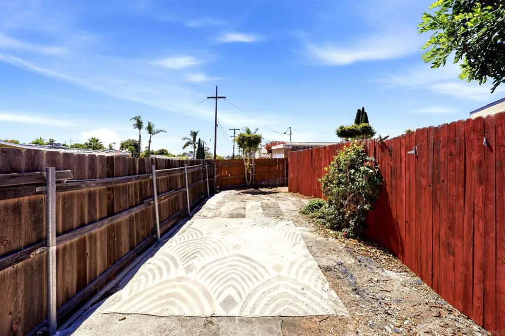 9371 Fermi San Diego, CA 92123