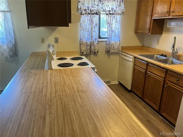 17692 E Eastman Place Aurora, CO 80013