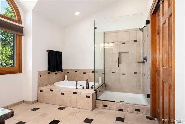 9635 Cherryvale Drive Highlands Ranch, CO 80126