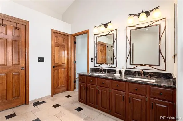 9635 Cherryvale Drive Highlands Ranch, CO 80126