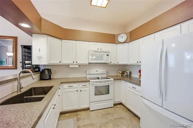 6838 Los Reyes Circle Colorado Springs, CO 80918