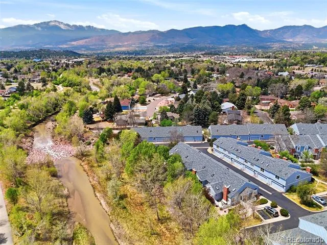 6838 Los Reyes Circle Colorado Springs, CO 80918