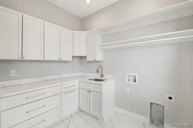 27330 E Nova Circle Aurora, CO 80016