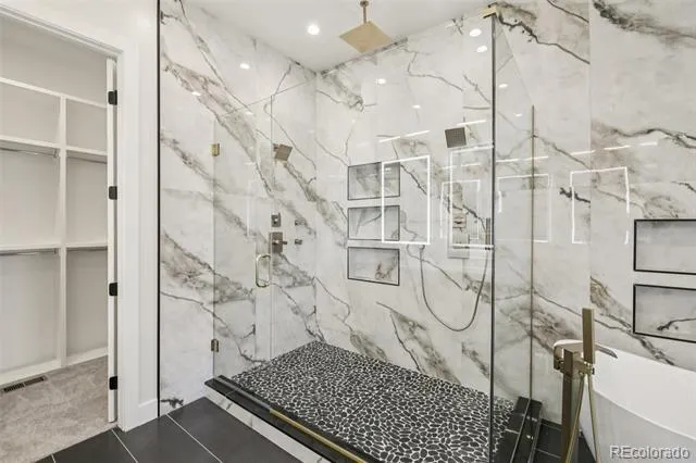 27330 E Nova Circle Aurora, CO 80016