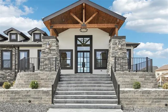 27330 E Nova Circle Aurora, CO 80016