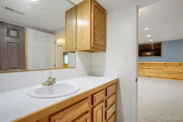 13489 Lafayette Street Thornton, CO 80241