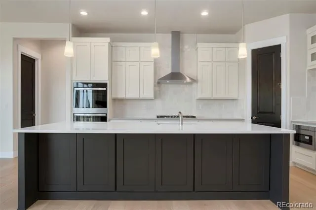 24113 E 36th Place Aurora, CO 80019