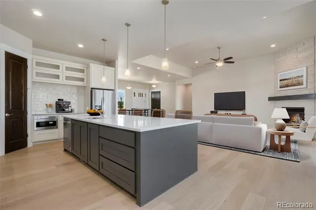 24113 E 36th Place Aurora, CO 80019