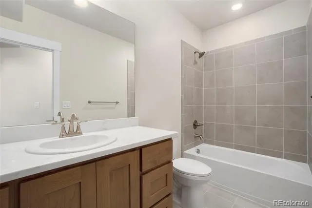24113 E 36th Place Aurora, CO 80019