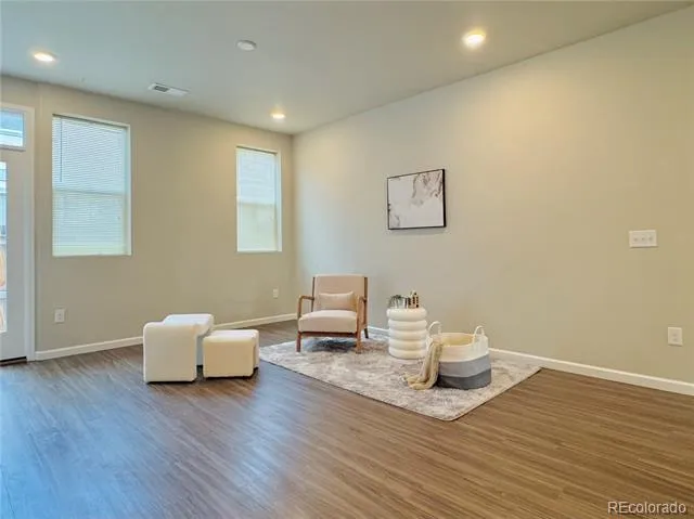 1070 Oak Circle Denver, CO 80215