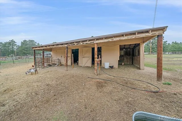 5360 Pine Ridge Drive Elizabeth, CO 80107