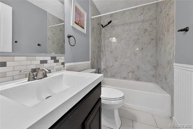 5881 S Quatar Circle Centennial, CO 80015