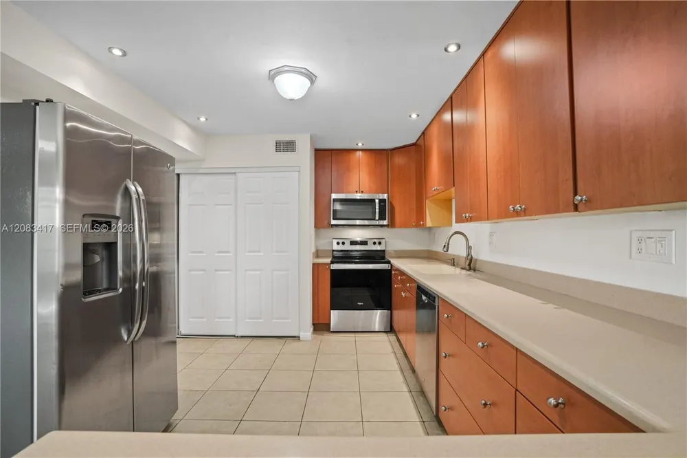 1749 SW 81st Ln #5-30 Davie, FL 33324