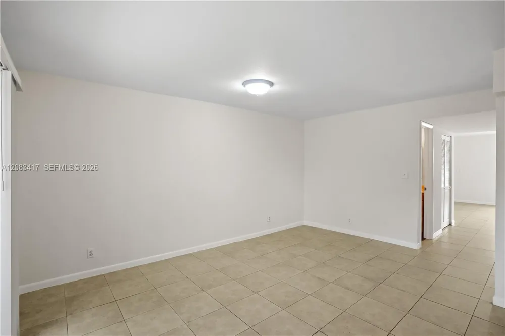 1749 SW 81st Ln #5-30 Davie, FL 33324