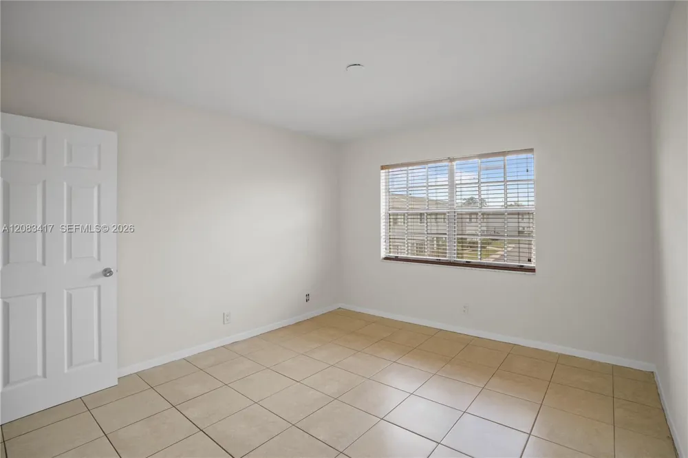 1749 SW 81st Ln #5-30 Davie, FL 33324