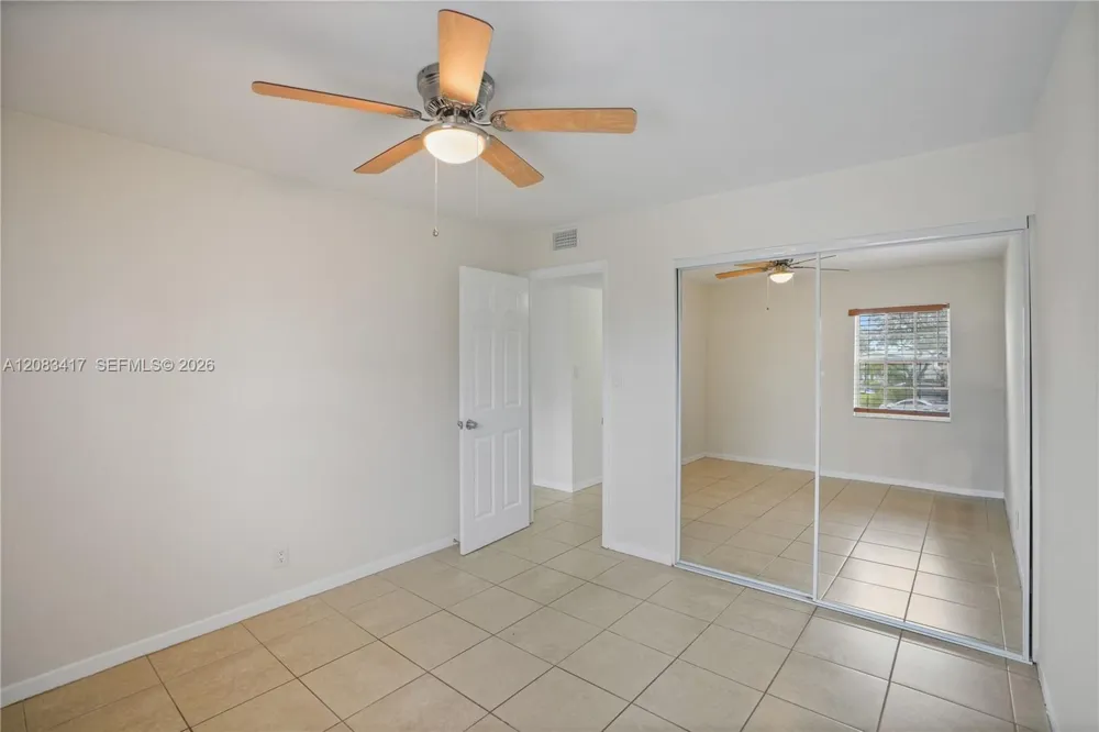 1749 SW 81st Ln #5-30 Davie, FL 33324