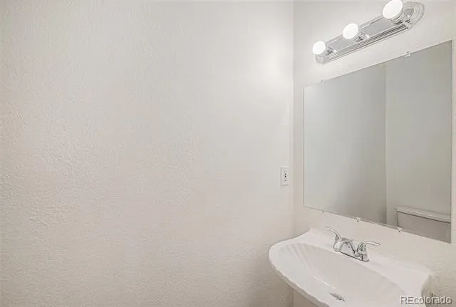 11945 E Ford Drive Aurora, CO 80012