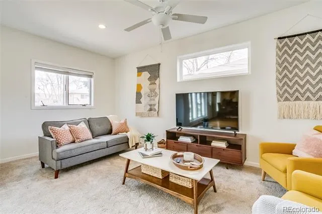 1385 S Hudson Street Denver, CO 80222