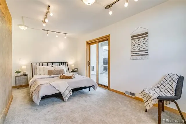 1385 S Hudson Street Denver, CO 80222