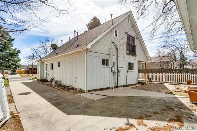 1385 S Hudson Street Denver, CO 80222