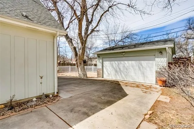 1385 S Hudson Street Denver, CO 80222