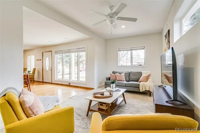 1385 S Hudson Street Denver, CO 80222
