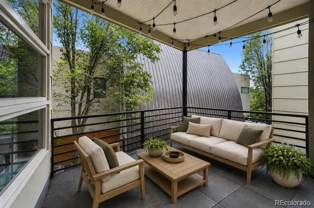 1743 W 33 AVENUE Denver, CO 80211