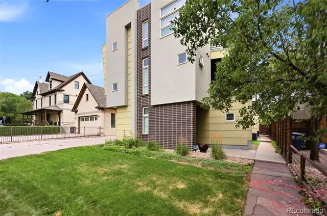 1743 W 33 AVENUE Denver, CO 80211