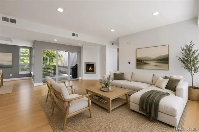 1743 W 33 AVENUE Denver, CO 80211
