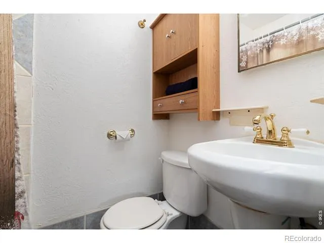 335 Mountain View Drive Fort Collins, CO 80524