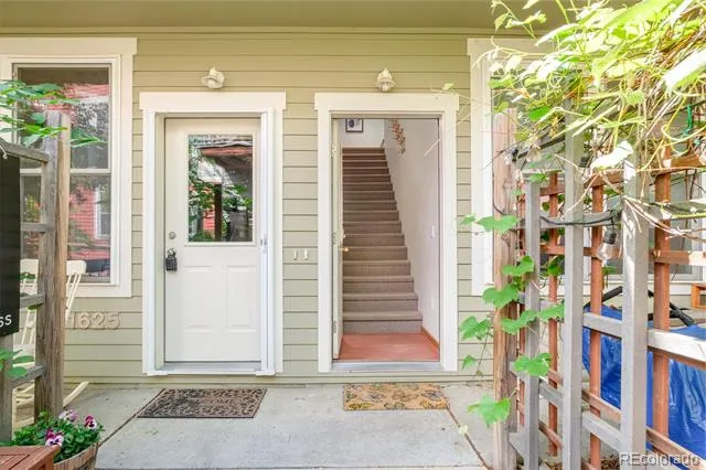 1617 Yellow Pine Avenue Boulder, CO 80304