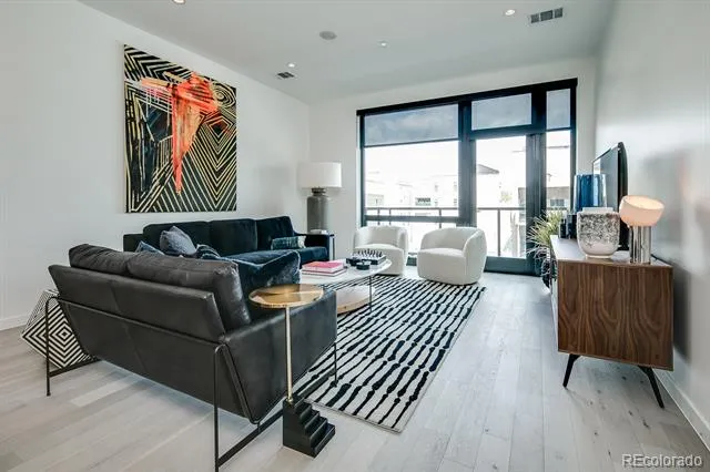 255 Saint Paul Street #607 Denver, CO 80206
