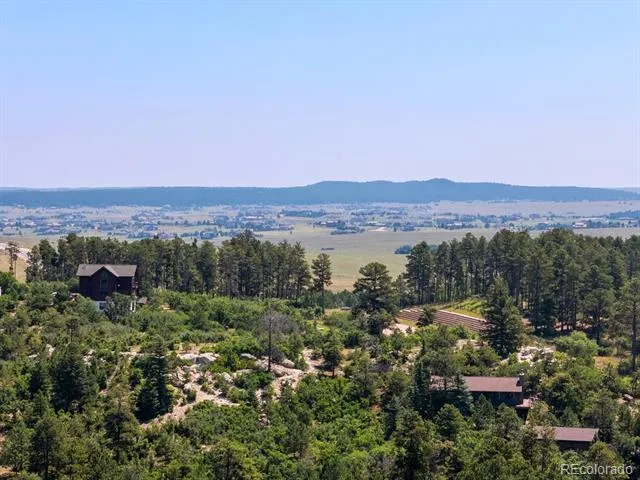 15969 Ray Drive Larkspur, CO 80118
