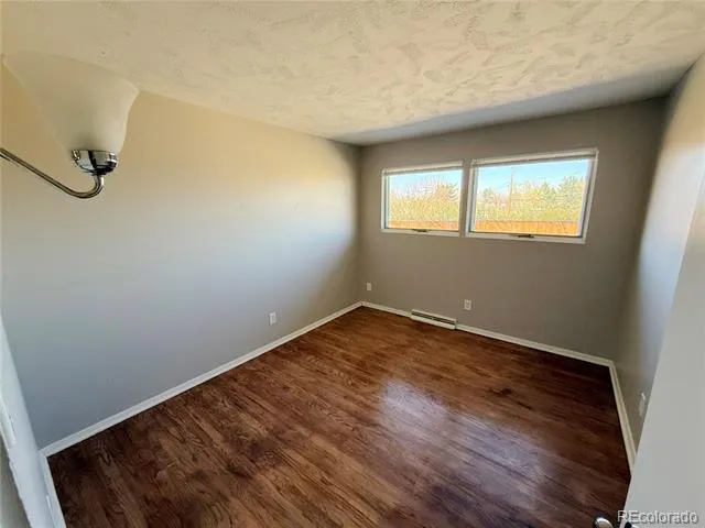 5674 W Chestnut Avenue Littleton, CO 80128