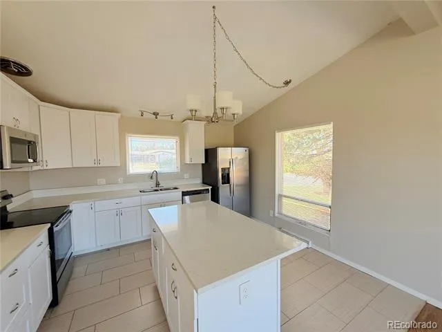 5674 W Chestnut Avenue Littleton, CO 80128