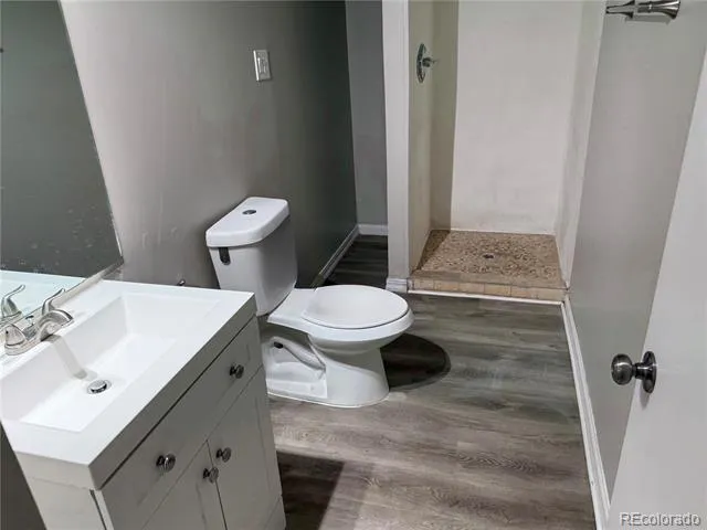 5674 W Chestnut Avenue Littleton, CO 80128