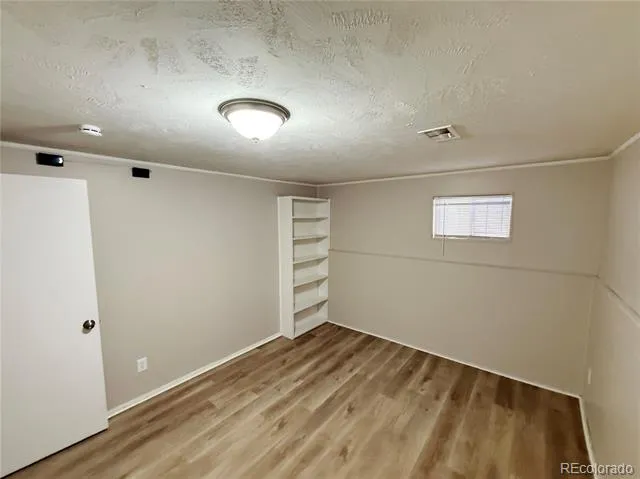 5674 W Chestnut Avenue Littleton, CO 80128