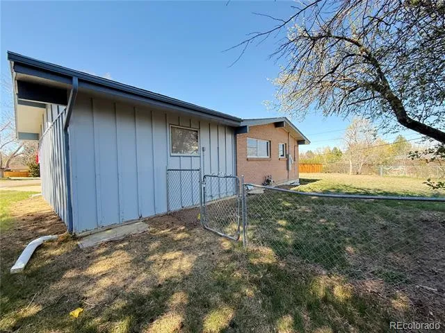 5674 W Chestnut Avenue Littleton, CO 80128