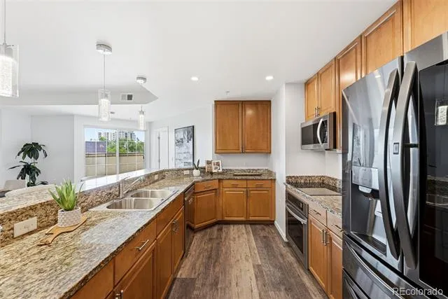 925 Lincoln Street #5B Denver, CO 80203