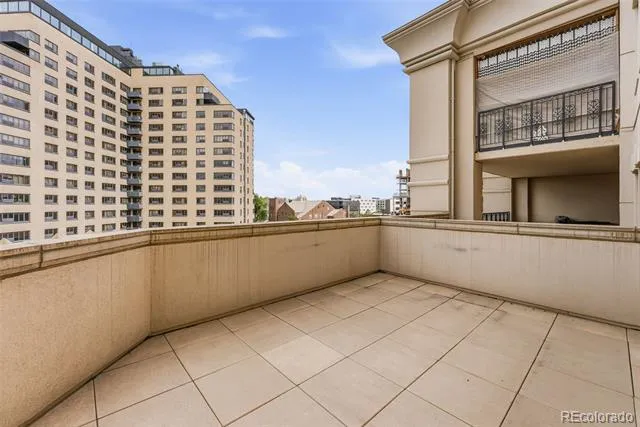 925 Lincoln Street #5B Denver, CO 80203