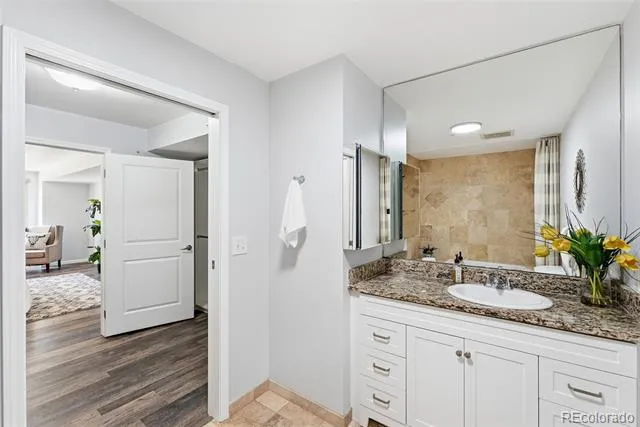925 Lincoln Street #5B Denver, CO 80203